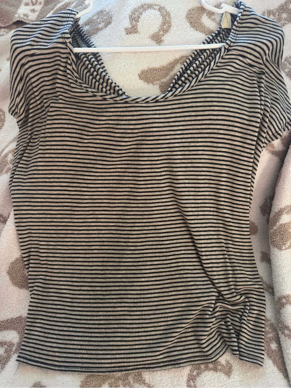 Striped Scoop Neck Women's Top - Black & Cream